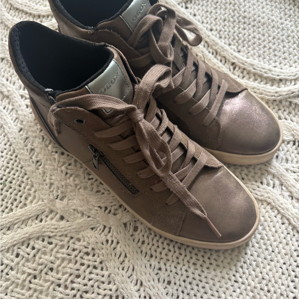 Geox Taupe Lace-Up High-Tops